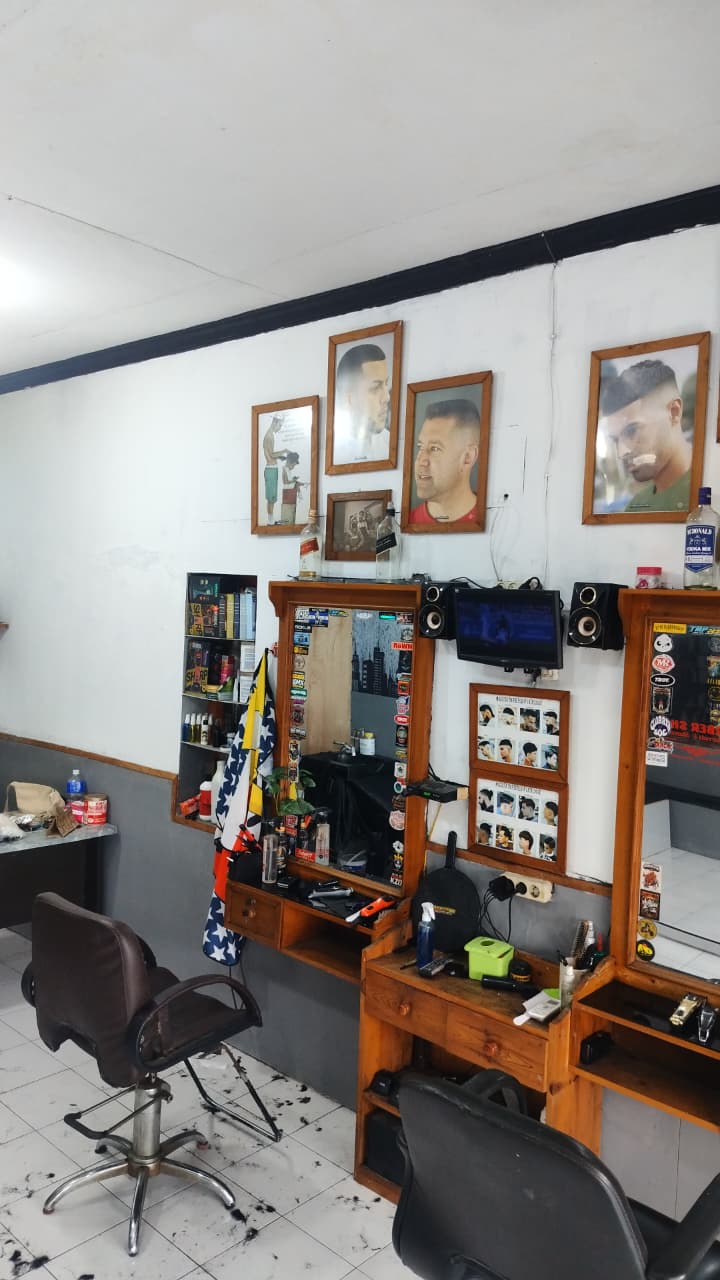 Fasilitas Mahkota Barbershop